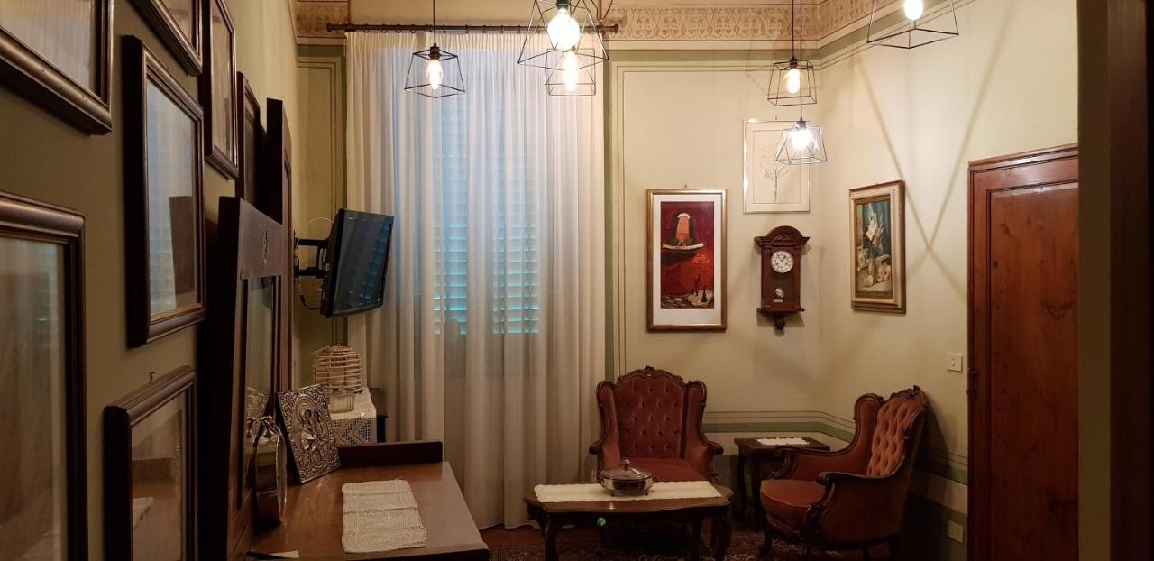 Cecchi'S Old Home Arezzo Bagian luar foto