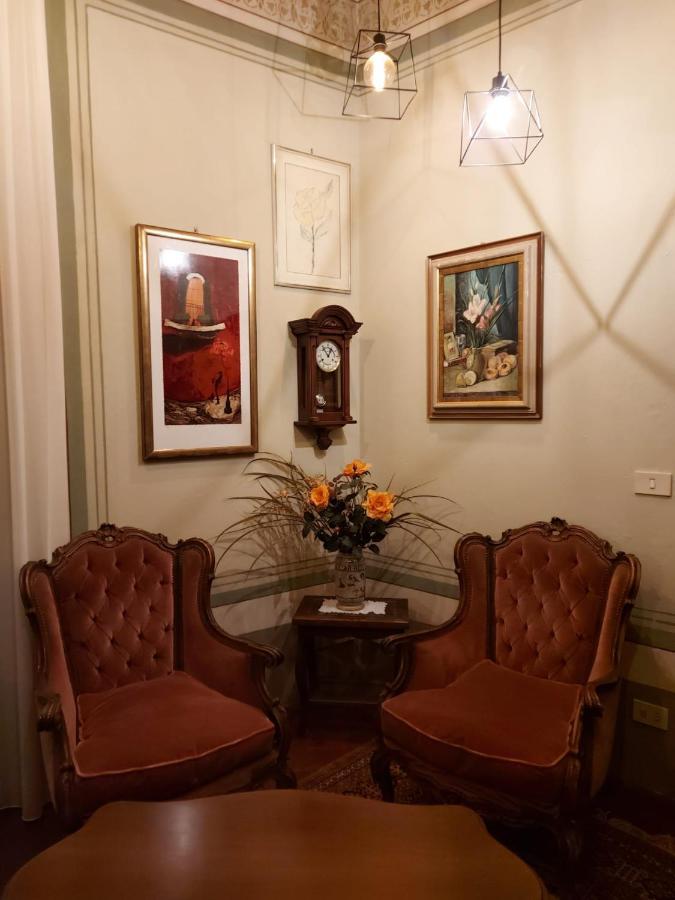 Cecchi'S Old Home Arezzo Bagian luar foto