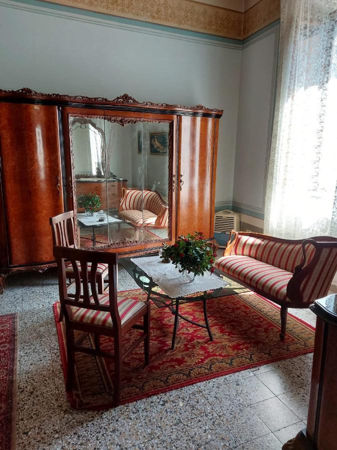 Cecchi'S Old Home Arezzo Bagian luar foto